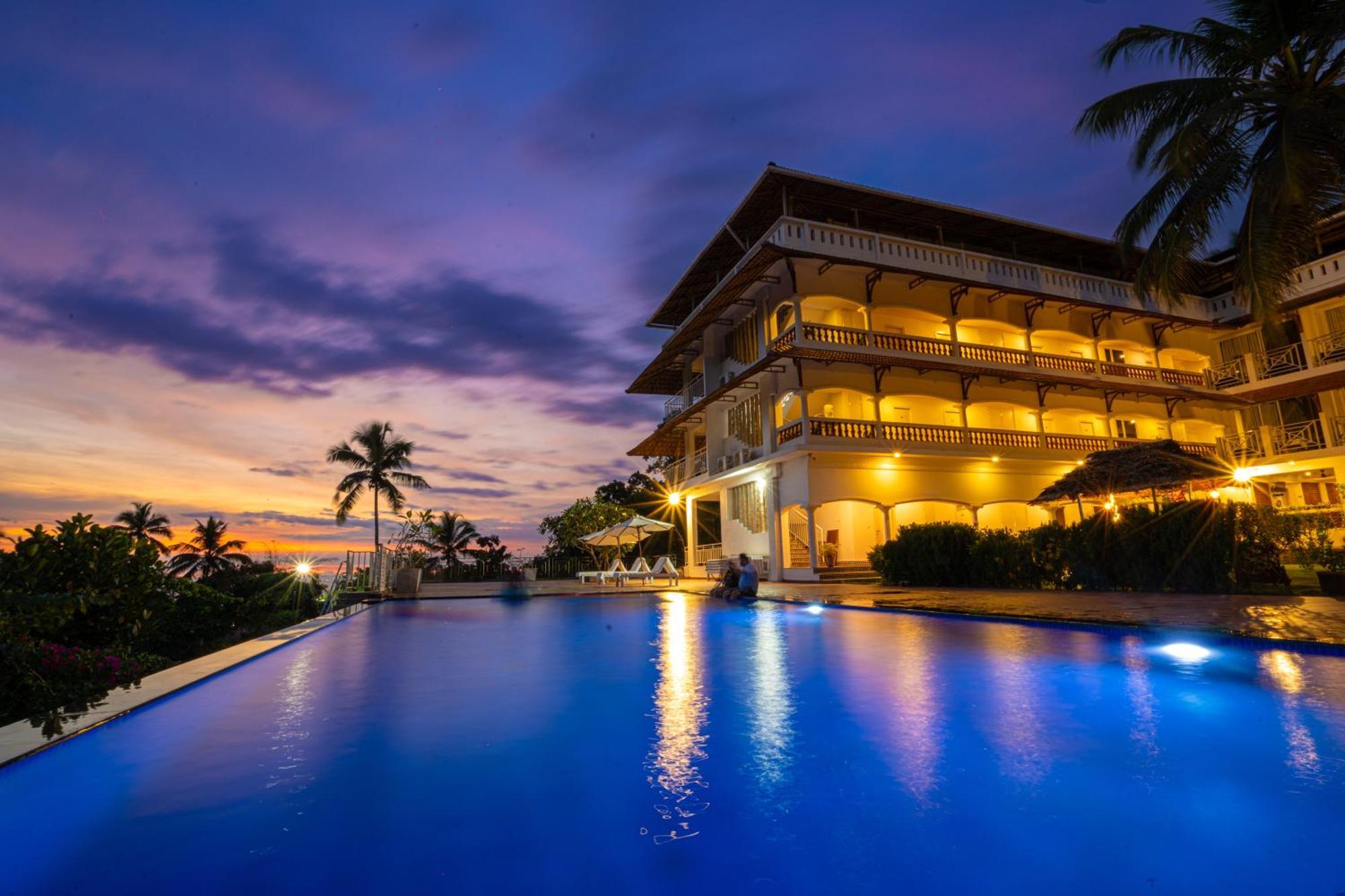 Aadisaktthi Leisure Resort, Kovalam Thiruvananthapuram Bagian luar foto